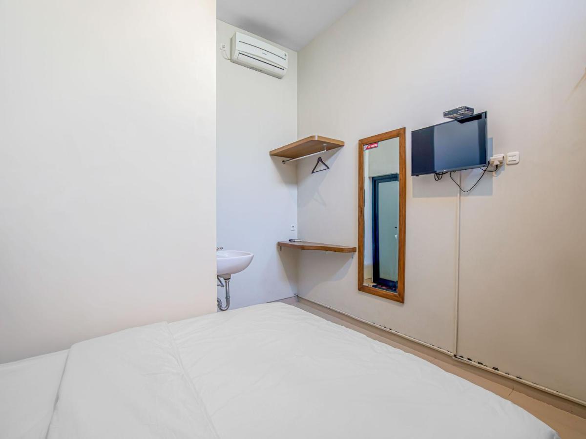 Casa Ts 16 Hotel Malang Exterior photo