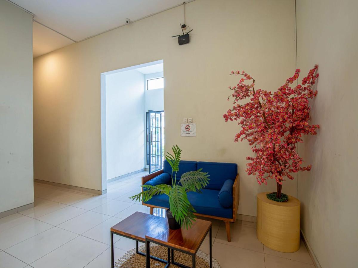 Casa Ts 16 Hotel Malang Exterior photo