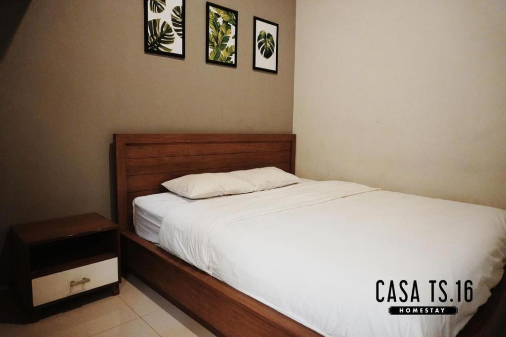 Casa Ts 16 Hotel Malang Exterior photo